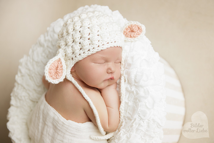 besondere-babyfotos-berlin-geburtskarte-babyfotograf-kreativ-hoppegarten