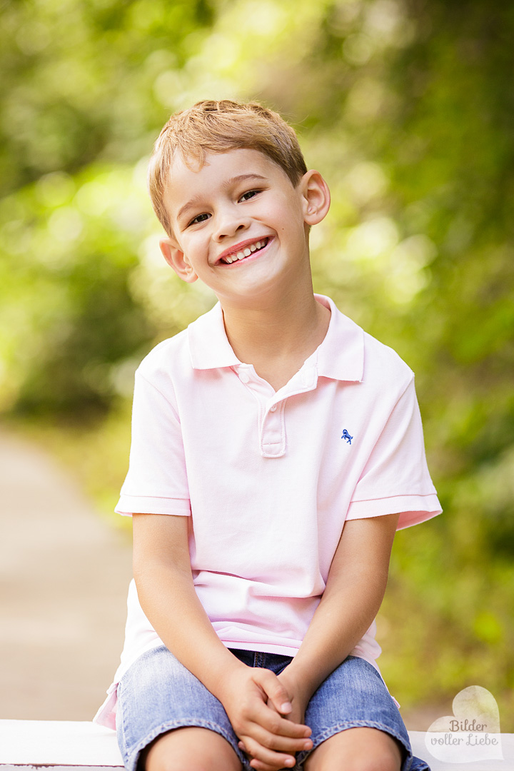 kinderfotos-berlin-kinderbilder-kinderfotografin-familienfotos-natuerliche-kinderfotos