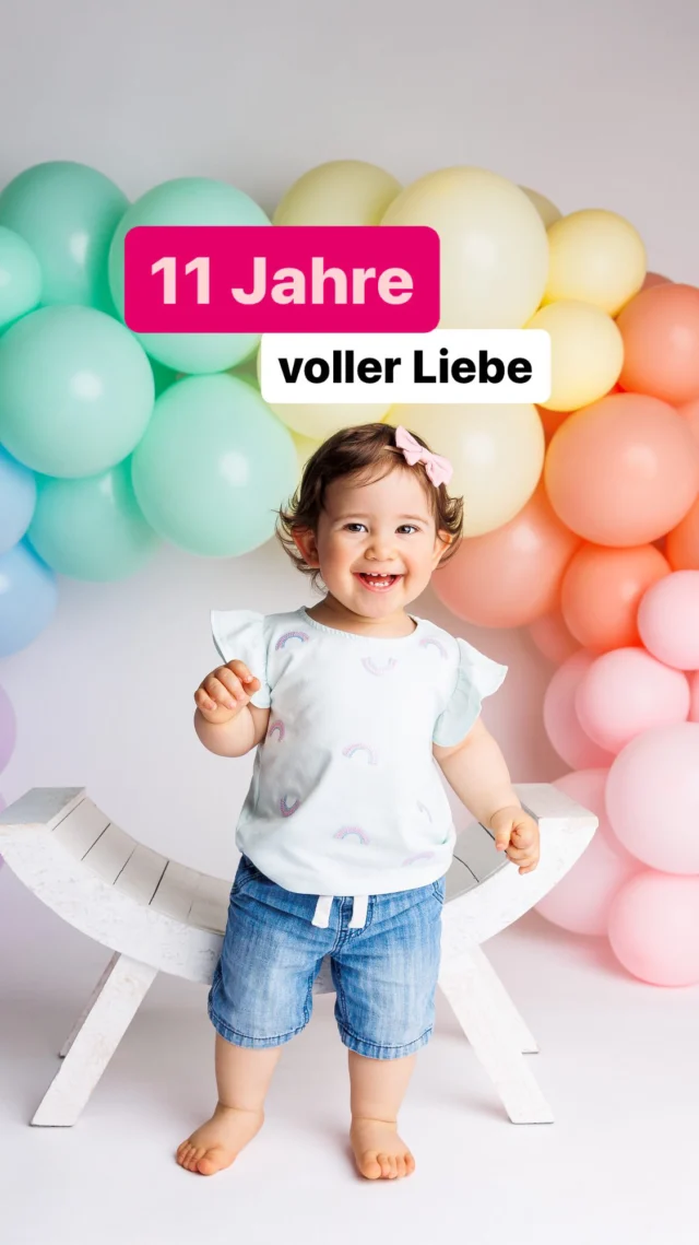 Heute feiern wir 11 Jahre Bilder voller Liebe in Berlin – 11 Jahre voller besonderer Momente, liebevoller Begegnungen und einzigartiger Erinnerungen. In all diesen Jahren durften wir so viele wunderbare Schwangere, Neugeborene, Babys, Kinder, Familien und Paare fotografisch begleiten! 📸❤️

Jedes Lächeln, jede Umarmung und jedes kleine Wunder, das wir festhalten durften, erfüllt uns mit Dankbarkeit und Freude. DANKE an all unsere lieben Kunden, die uns ihr Vertrauen schenken – ohne euch wäre diese Reise nicht möglich gewesen. 🫶🏻

Wir freuen uns auf viele weitere Jahre voller Bilder, die Geschichten erzählen! 🤗

www.bilder-voller-liebe.de

#bildervollerliebe #berlin #geburtstag #babyfotos #babyfotografie #familienfotografie #mamablogger #mamablogger_de #familienzeit #lebenmitbaby #lebenmitkindern #fotoshooting #babyfotoshootingberlin #schwanger #schwangerschaft #babybauchshooting #fotostudioberlin #mommytobe #pregnant #newbornshooting #newborn #mamaalltag